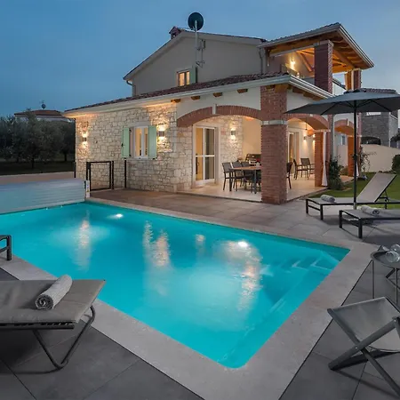 Hp Prázdninový dům Bužinija